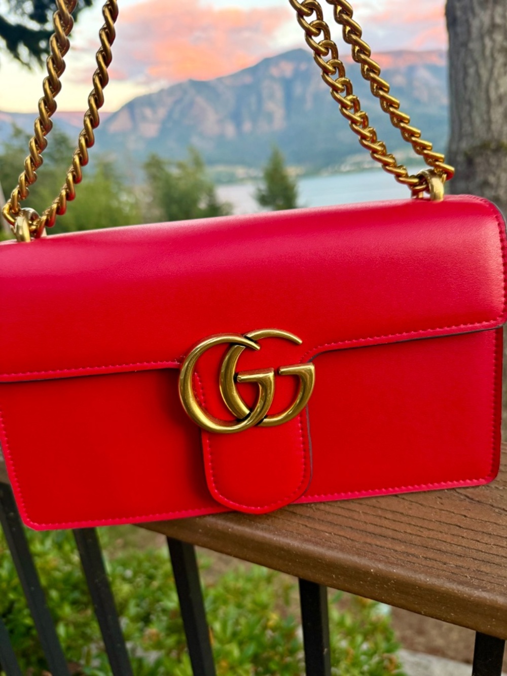 Marmont Chain Leather Medium shoulder bag - Picture 2 of 15